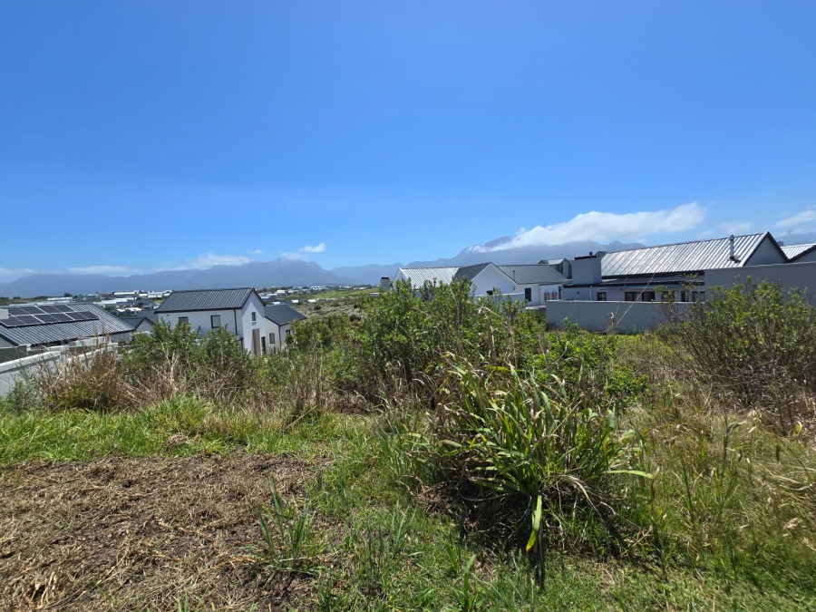 0 Bedroom Property for Sale in Kingswood Golf Estate Western Cape